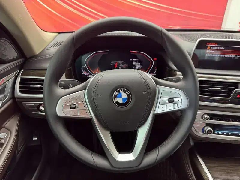 2019 BMW 7 Series 730Li Luxury Package — миниатюра 14