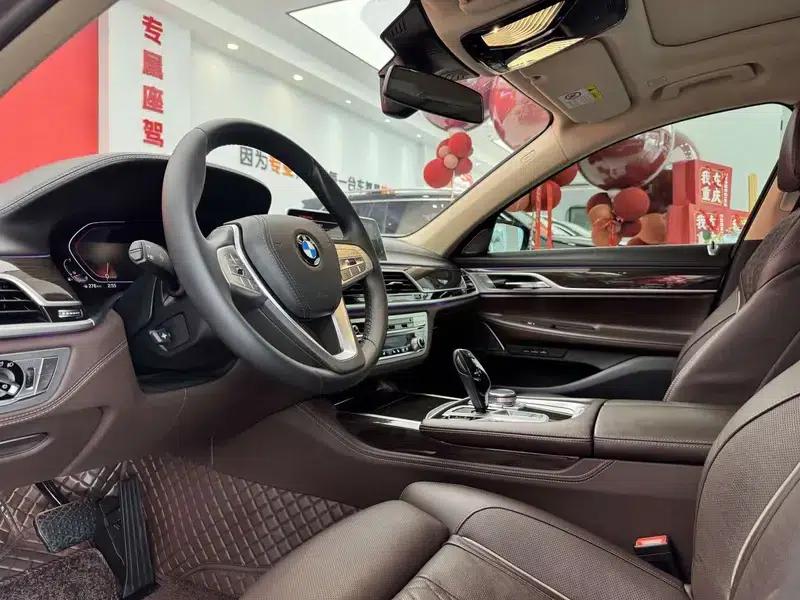 2019 BMW 7 Series 730Li Luxury Package — миниатюра 27