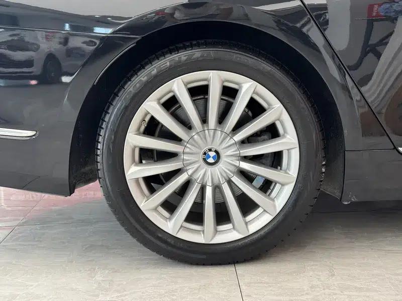 2019 BMW 7 Series 730Li Luxury Package — миниатюра 7