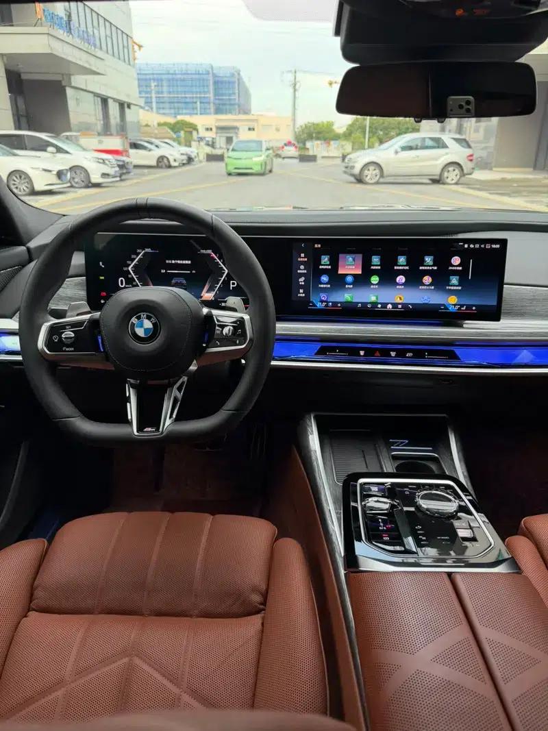 2023 BMW 7 Series 740Li Luxury M Sport Package — миниатюра 7