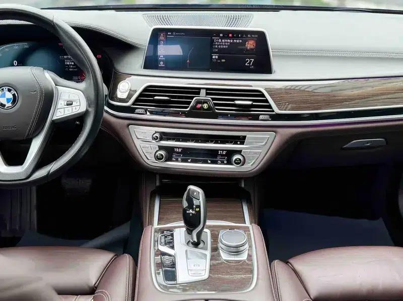 2021 BMW 7 Series 730Li Luxury Package — миниатюра 8