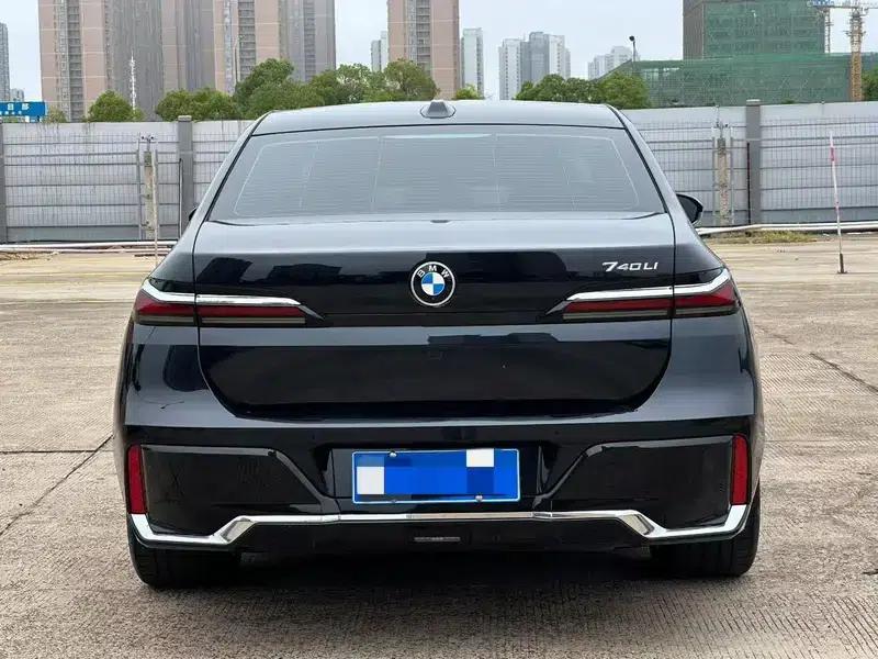 2023 BMW 7 Series 740Li Luxury M Sport Package — миниатюра 5