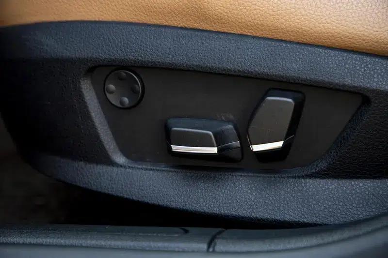 BMW 7 Series 2009 740Li Leading Edition — миниатюра 14