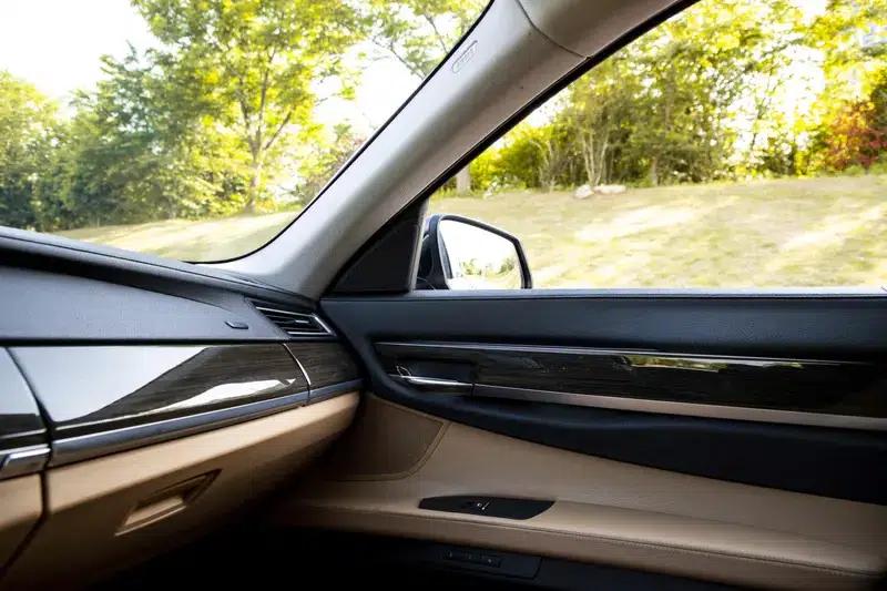 BMW 7 Series 2009 740Li Leading Edition — миниатюра 16