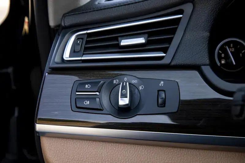 BMW 7 Series 2009 740Li Leading Edition — миниатюра 23
