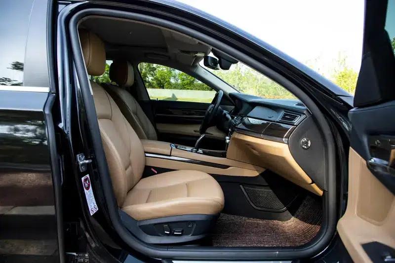 BMW 7 Series 2009 740Li Leading Edition — миниатюра 30
