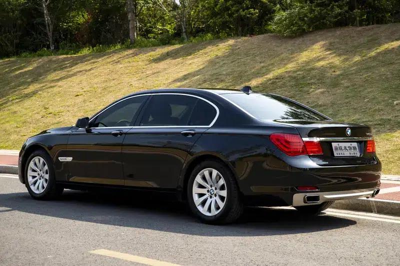BMW 7 Series 2009 740Li Leading Edition — миниатюра 5