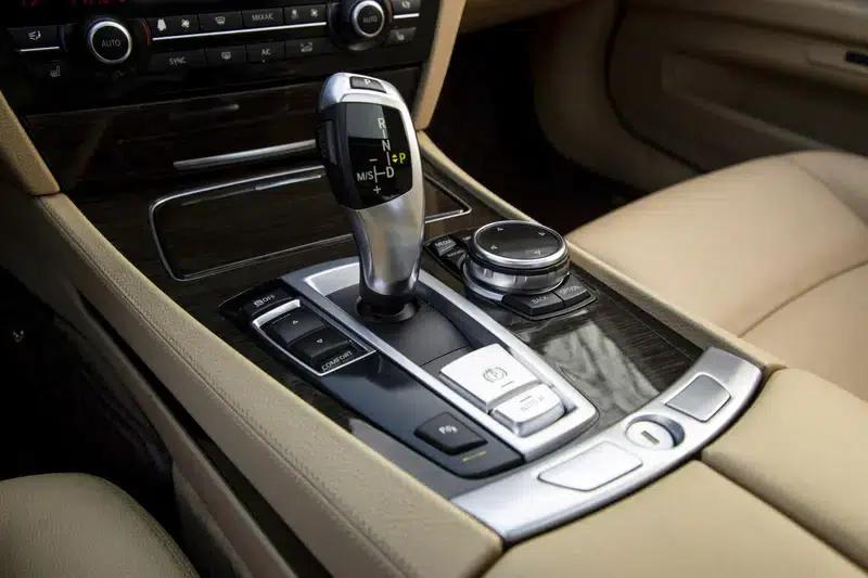 BMW 7 Series 2013 730Li Leading Edition — миниатюра 20