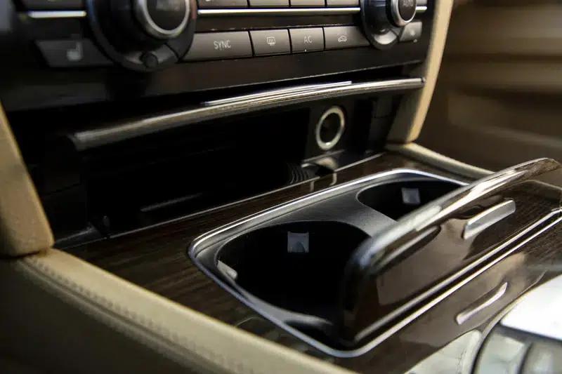BMW 7 Series 2013 730Li Leading Edition — миниатюра 25