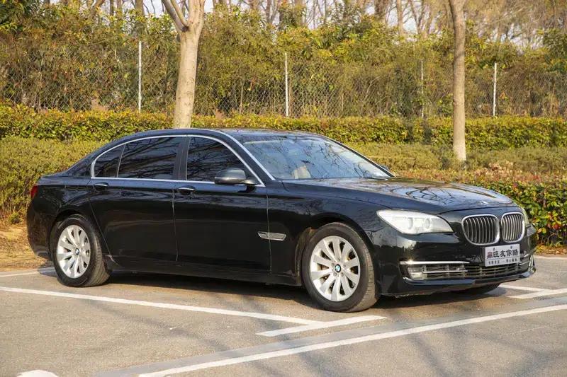 2013 BMW 7 Series 740Li Leading Edition — миниатюра 3
