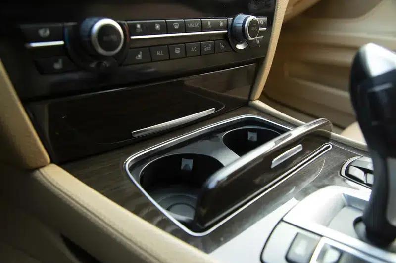 2013 BMW 7 Series 740Li Leading Edition — миниатюра 25