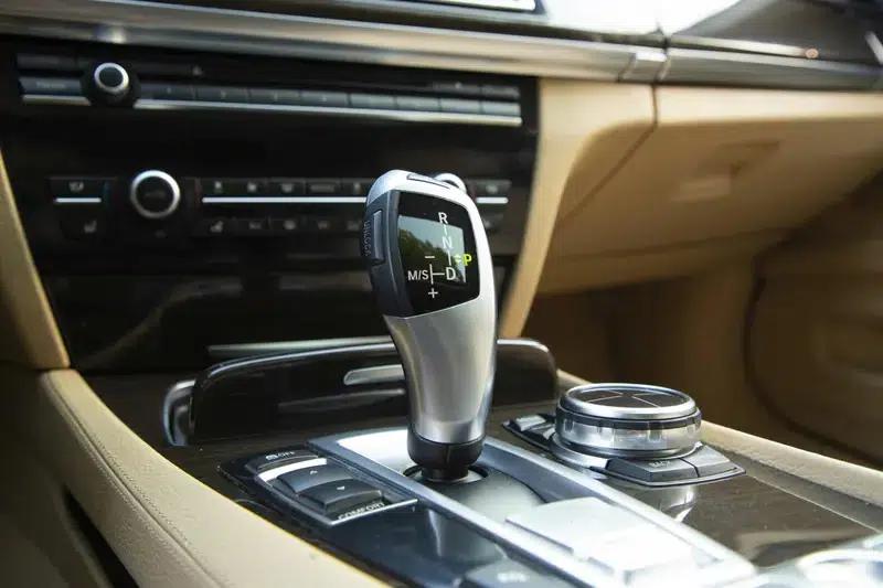 2013 BMW 7 Series 740Li Leading Edition — миниатюра 26