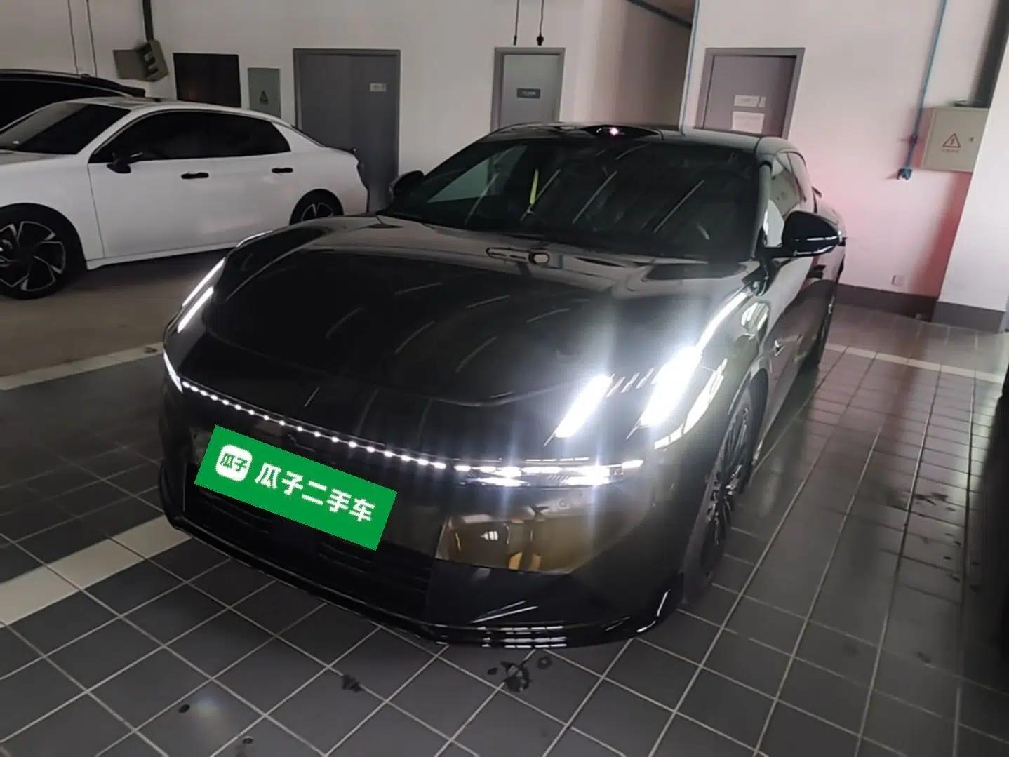 Lynk & Co 10 EM-P 2025 Model 240 All-Wheel Drive Ultra—Sport Edition — миниатюра 1