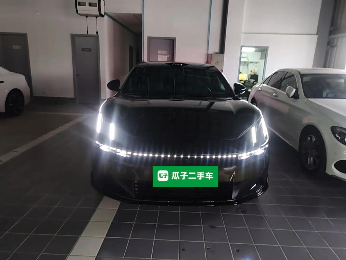 Lynk & Co 10 EM-P 2025 Model 240 All-Wheel Drive Ultra—Sport Edition — миниатюра 2
