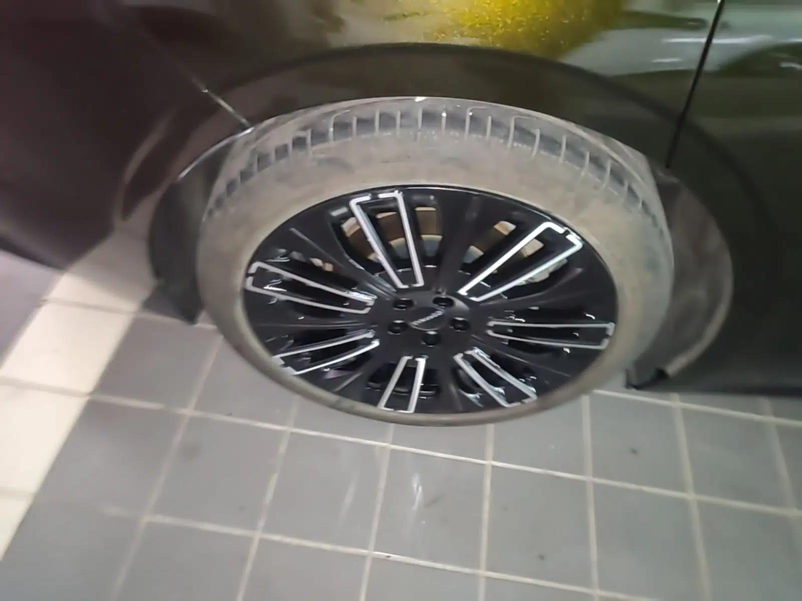Lynk & Co 10 EM-P 2025 Model 240 All-Wheel Drive Ultra—Sport Edition — миниатюра 11