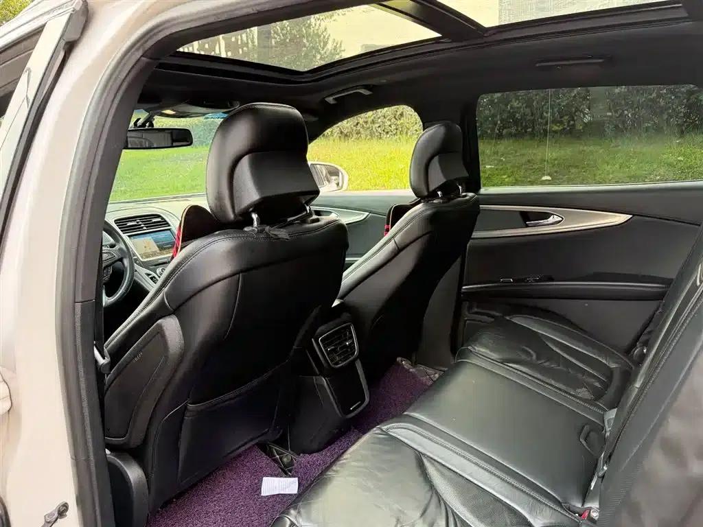 Lincoln MKX 2015 2.0T Two-Wheel Drive Premium Edition — миниатюра 9