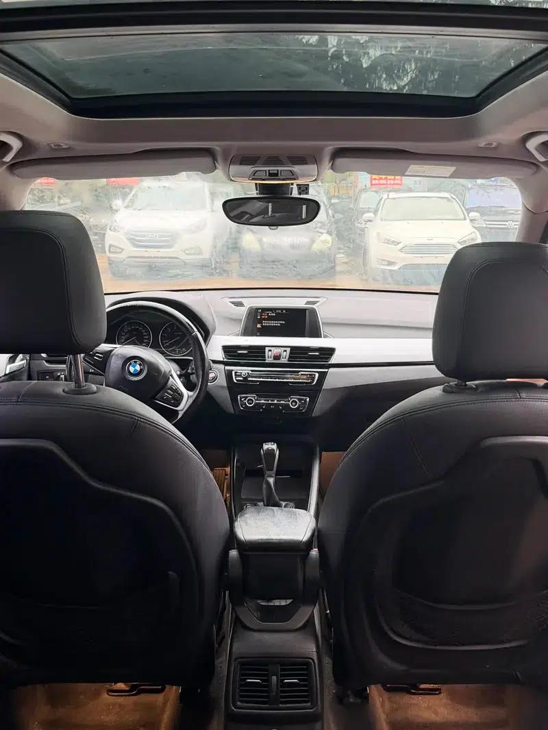 BMW X1 2016 sDrive18Li Premium — миниатюра 11