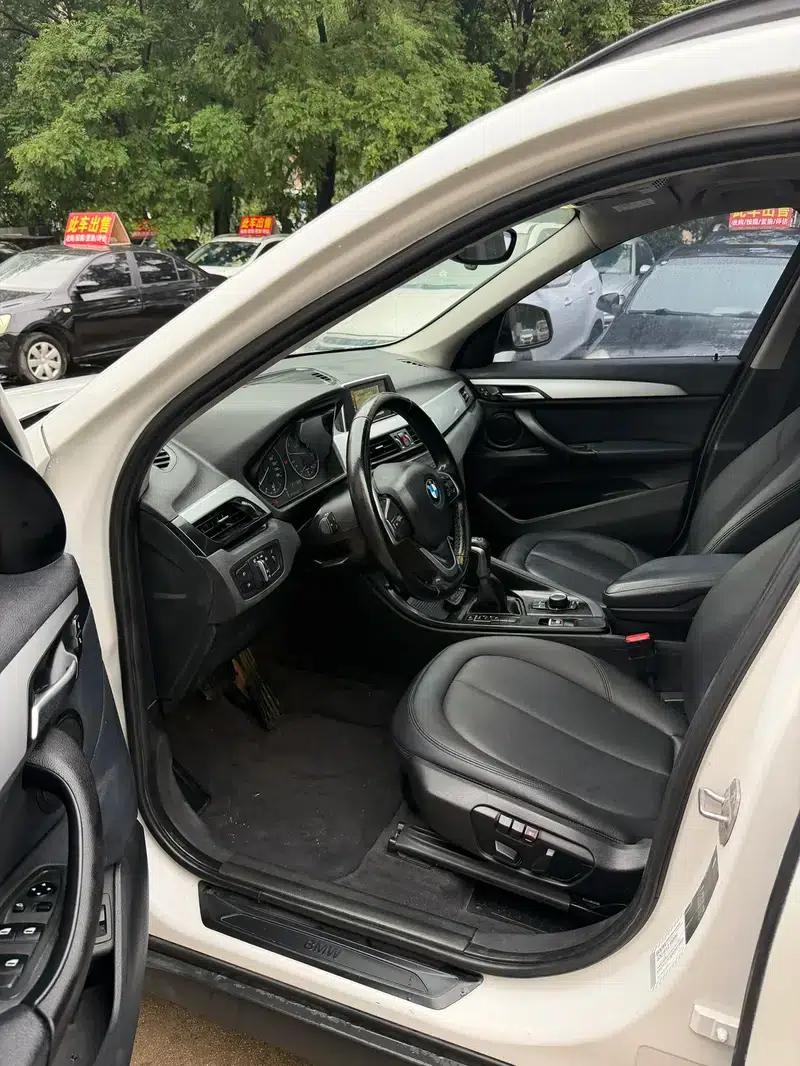 BMW X1 2016 sDrive18Li Premium — миниатюра 12