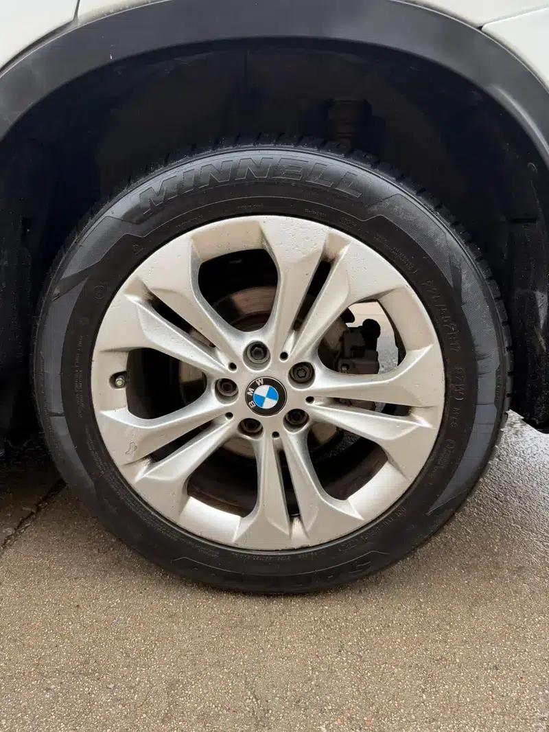 BMW X1 2016 sDrive18Li Premium — миниатюра 8