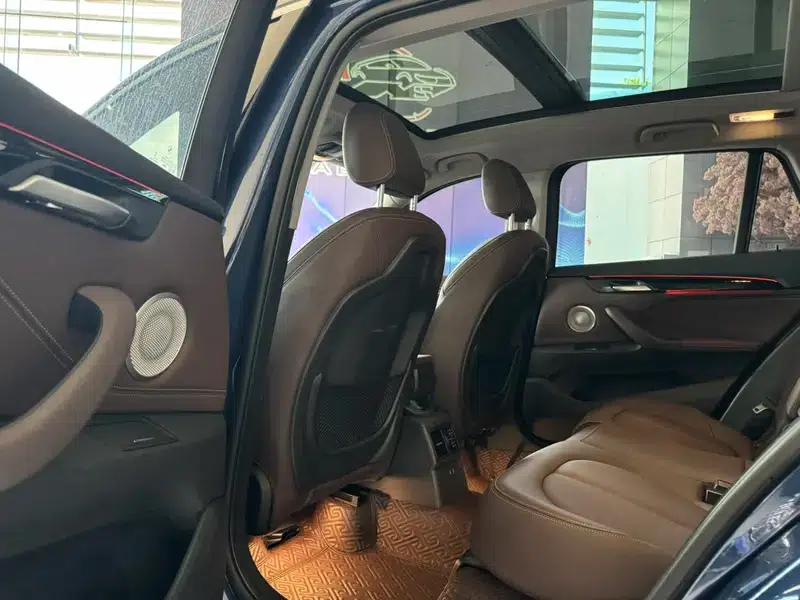 BMW X1 2022 sDrive20Li Premium — миниатюра 17