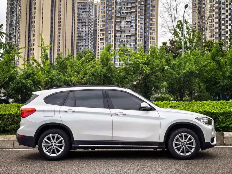 BMW X1 2016 sDrive18Li Fashion Edition — миниатюра 7