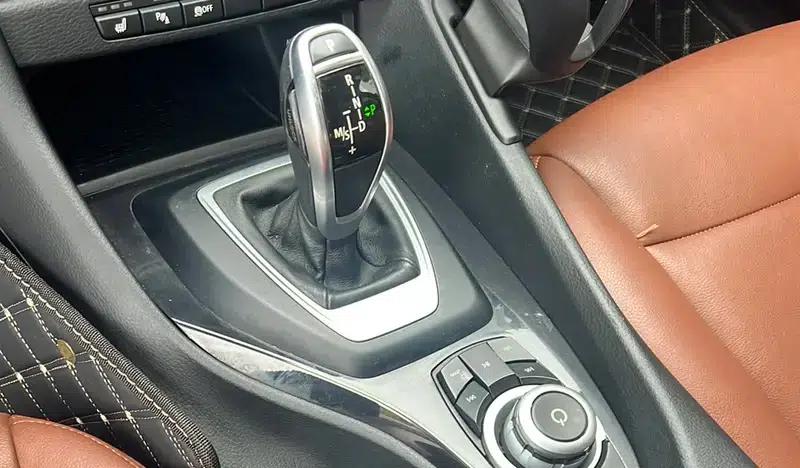 BMW X1 2015 sDrive18i Fashion Upgrade Edition — миниатюра 12