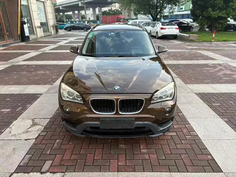 BMW X1 2014 sDrive18i Sport Design Package — миниатюра 2
