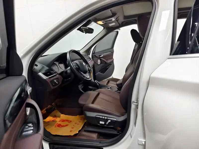 BMW X1 2022 sDrive20Li Fashion Edition — миниатюра 14