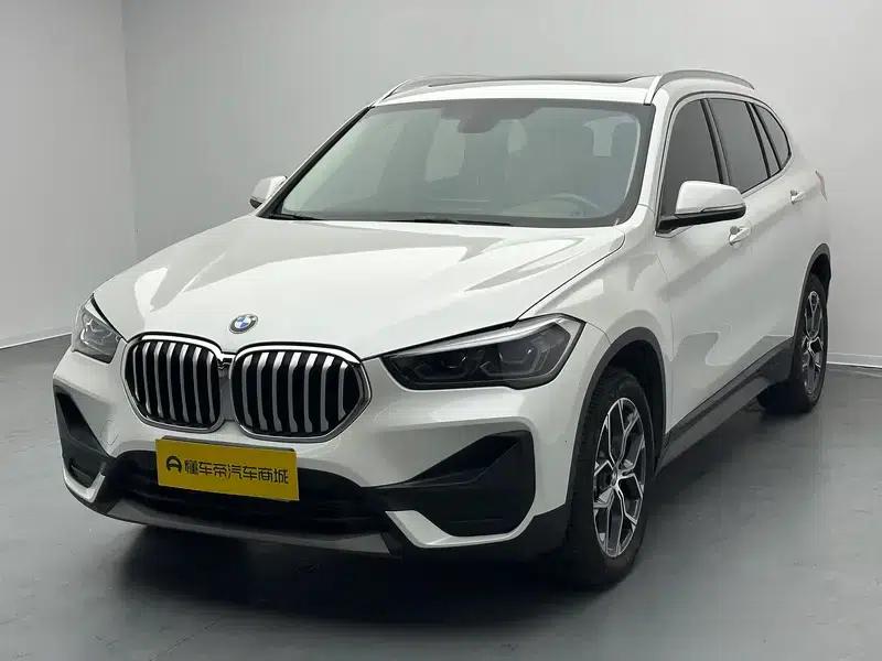 BMW X1 2022 sDrive25Li Leading Edition — миниатюра 1