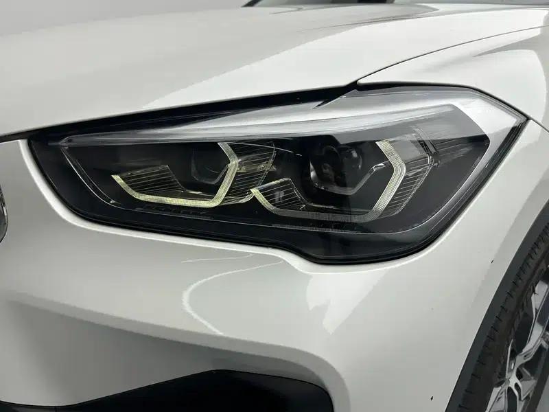 BMW X1 2022 sDrive25Li Leading Edition — миниатюра 12