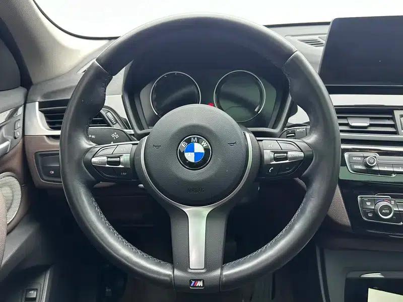 BMW X1 2022 sDrive25Li Leading Edition — миниатюра 16