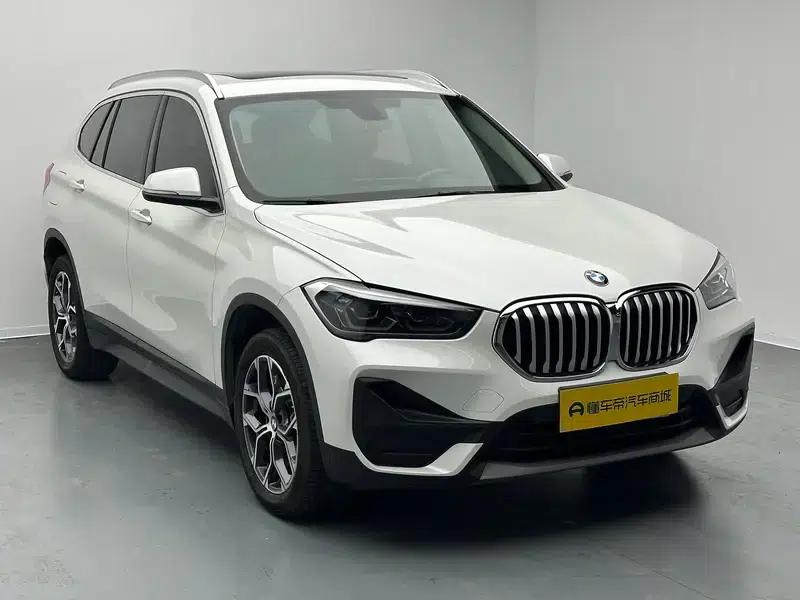 BMW X1 2022 sDrive25Li Leading Edition — миниатюра 3