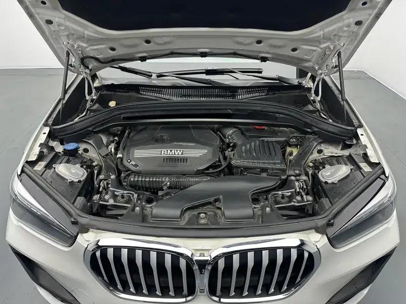 BMW X1 2022 sDrive25Li Leading Edition — миниатюра 10