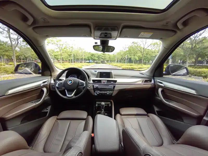 BMW X1 2018 sDrive18Li Premium — миниатюра 13