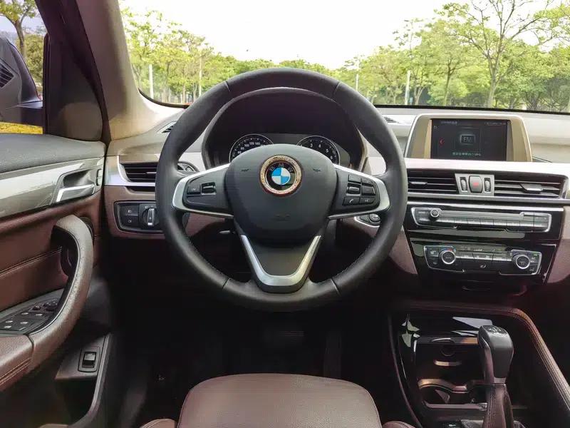 BMW X1 2018 sDrive18Li Premium — миниатюра 15