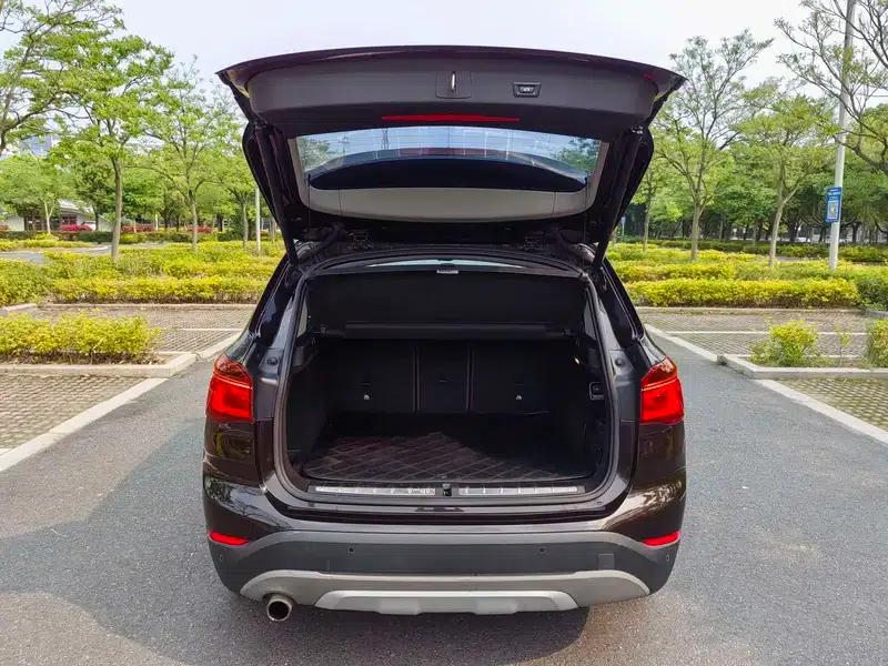 BMW X1 2018 sDrive18Li Premium — миниатюра 23