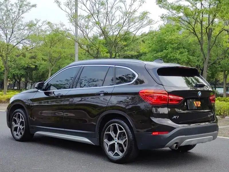 BMW X1 2018 sDrive18Li Premium — миниатюра 4