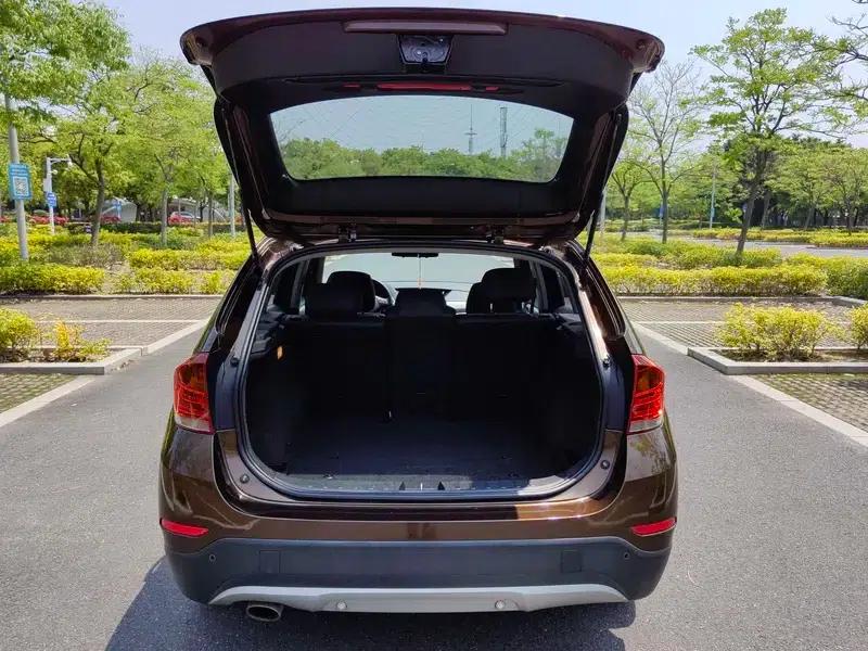 BMW X1 2013 sDrive18i Fashion Edition — миниатюра 22