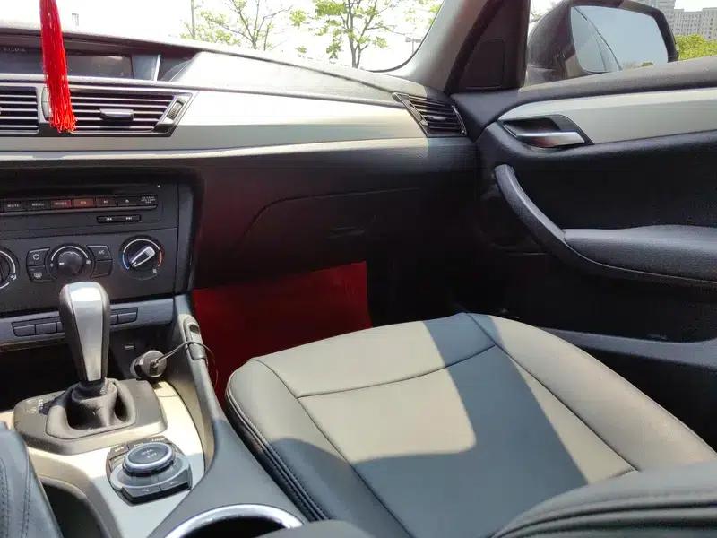 BMW X1 2013 sDrive18i Fashion Edition — миниатюра 10