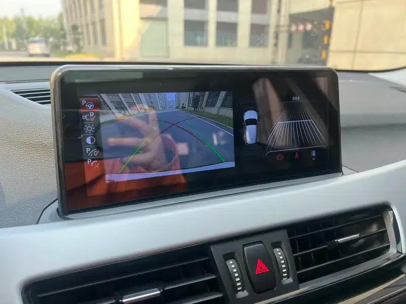 BMW X1 2016 sDrive18Li Premium — миниатюра 15
