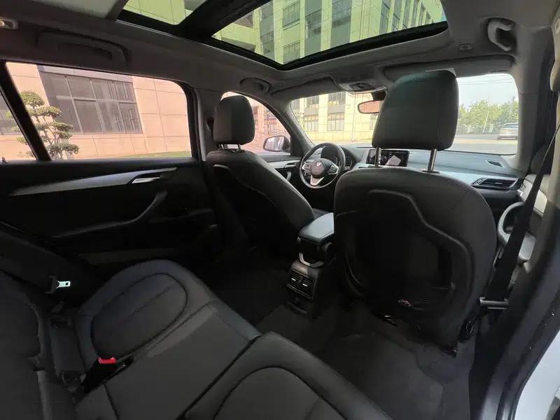 BMW X1 2016 sDrive18Li Premium — миниатюра 19