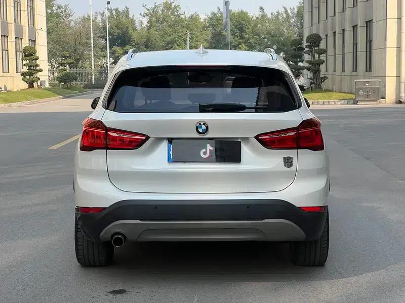 BMW X1 2016 sDrive18Li Premium — миниатюра 5