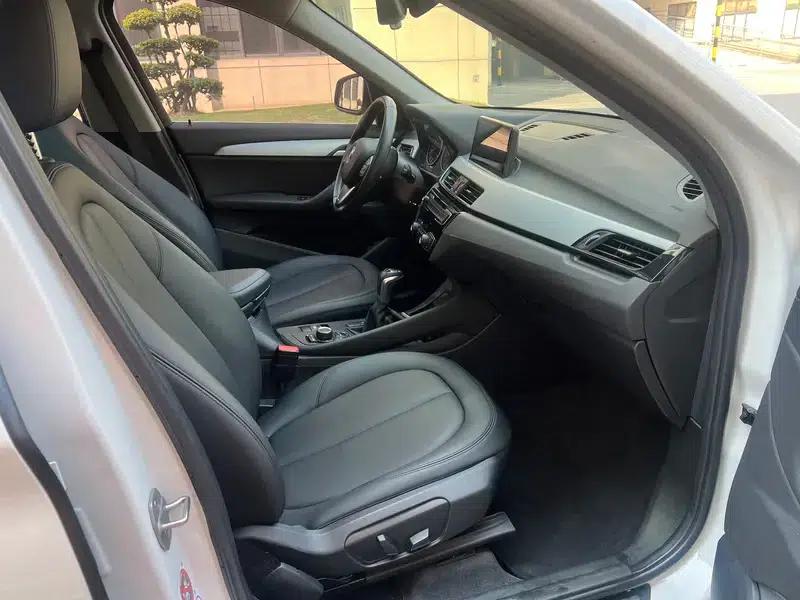 BMW X1 2016 sDrive18Li Premium — миниатюра 9