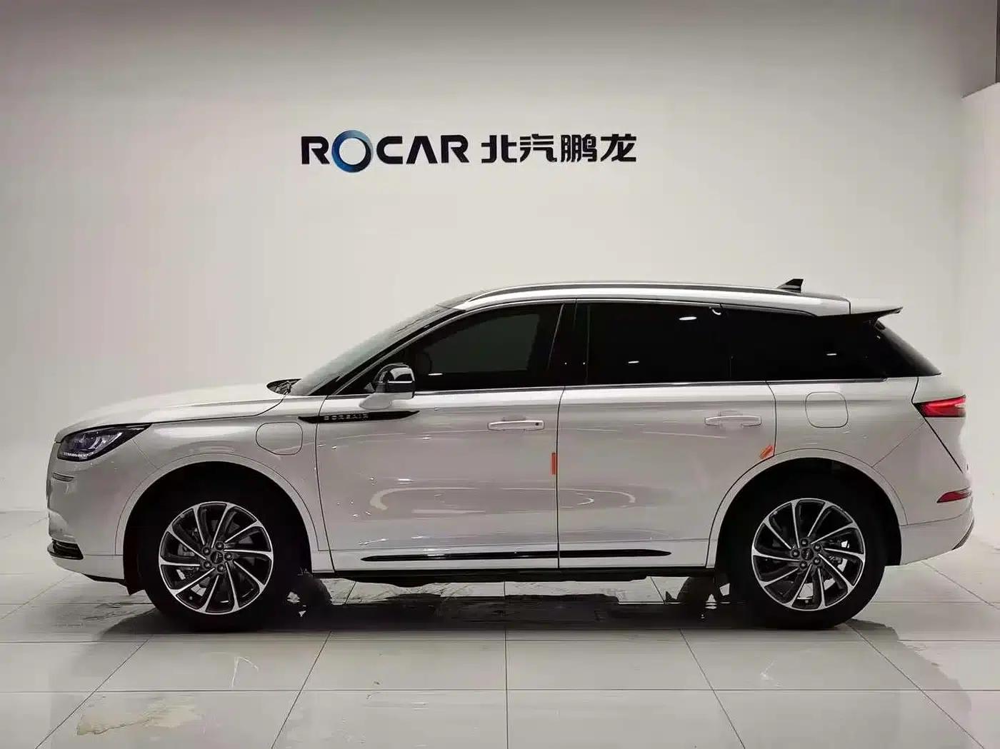 Adventurer New Energy 2021 PHEV 4WD e-Enjoy Edition — миниатюра 3