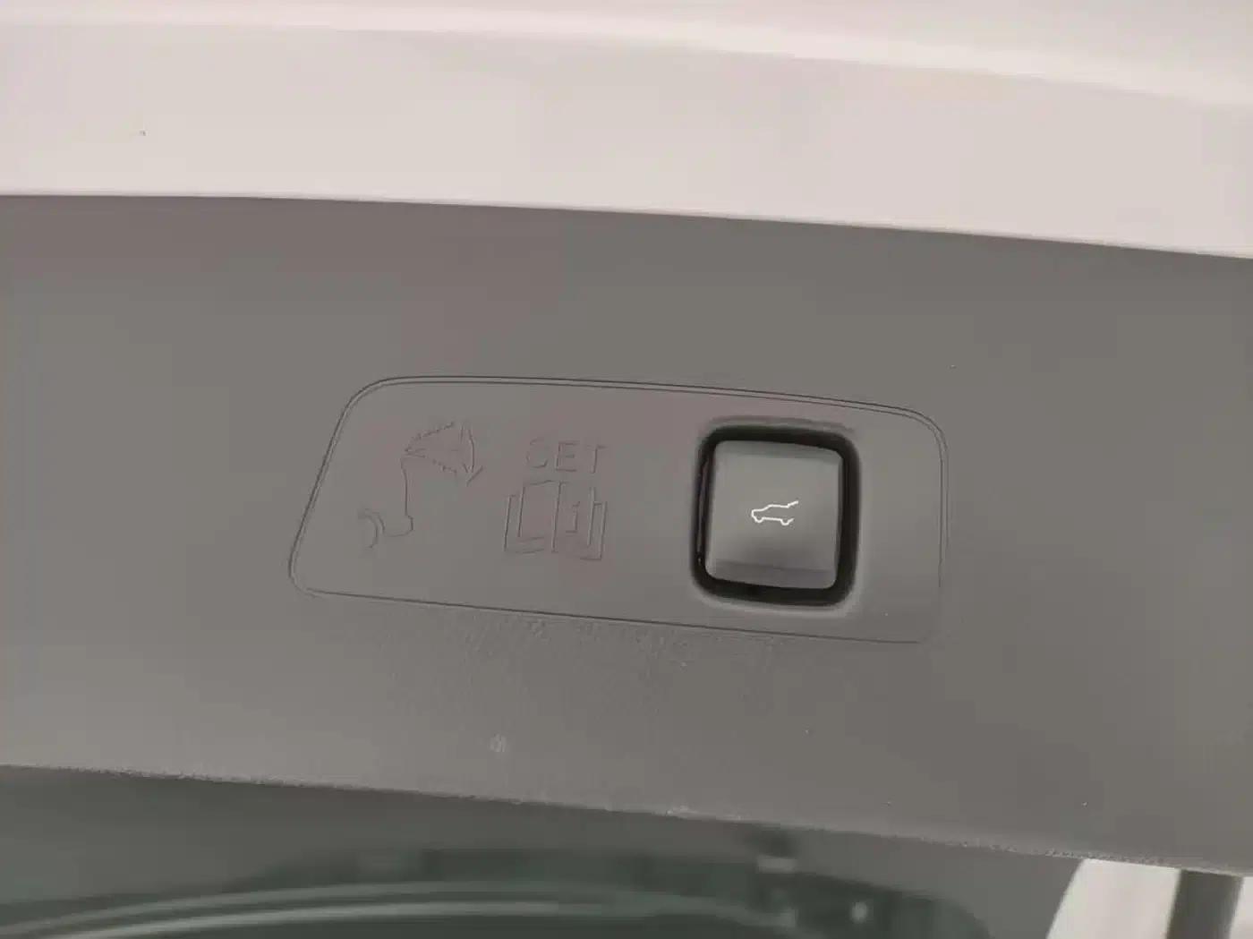 Adventurer New Energy 2021 PHEV 4WD e-Enjoy Edition — миниатюра 8
