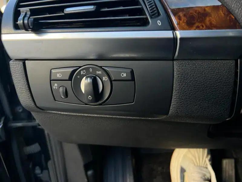 BMW X5 (Imported) 2013 xDrive35i Leading Edition — миниатюра 36