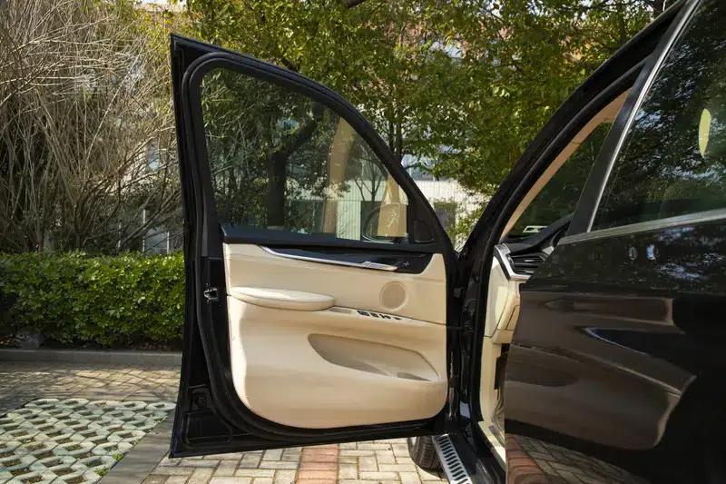 BMW X5 (Imported) 2014 xDrive35i Leading Edition — миниатюра 29