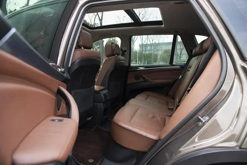BMW X5 (Imported) 2012 Model 3.0T Automatic 4WD 5-Seater Parallel Import — миниатюра 26