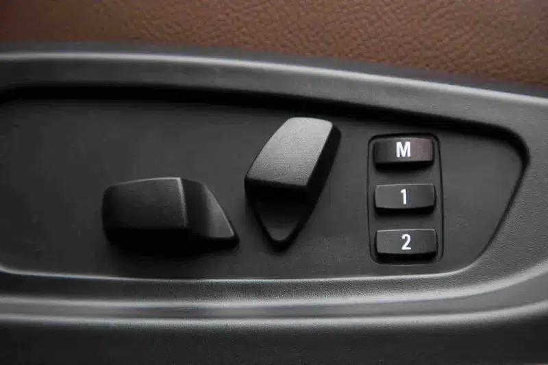BMW X5 (Imported) 2013 xDrive35i Premium Edition — миниатюра 28