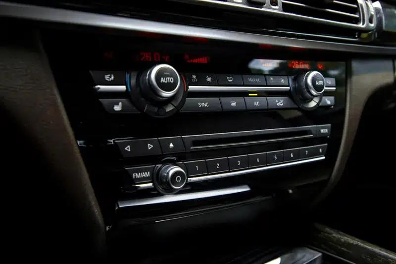 BMW X5 (Imported) 2014 xDrive35i Leading Edition — миниатюра 12